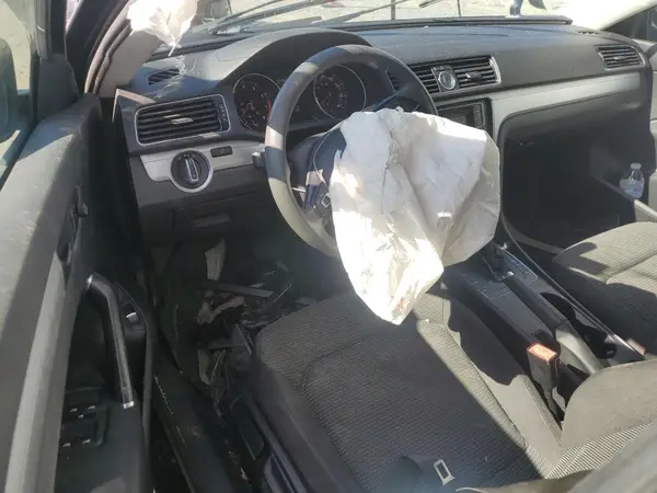 1VWAT7A30HC062924 2017 VOLKSWAGEN PASSAT - Image 8