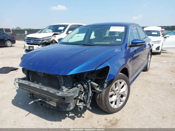 1VWAT7A31GC002259 2016 VOLKSWAGEN PASSAT - Image 2