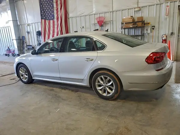 1VWAT7A31GC004142 2016 VOLKSWAGEN PASSAT - Image 2