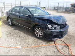 1VWAT7A31GC008207 2016 VOLKSWAGEN PASSAT