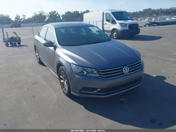1VWAT7A31GC009373 2016 VOLKSWAGEN PASSAT - Image 1