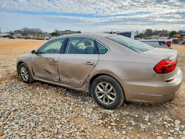 1VWAT7A31GC011401 2016 VOLKSWAGEN PASSAT - Image 2