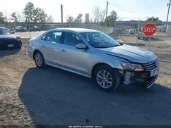 1VWAT7A31GC017876 2016 VOLKSWAGEN PASSAT