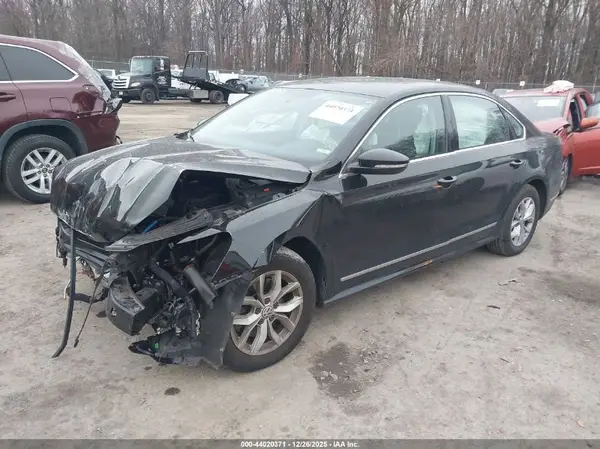1VWAT7A31GC019692 2016 VOLKSWAGEN PASSAT - Image 2