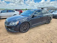 1VWAT7A31GC025640 2016 VOLKSWAGEN PASSAT