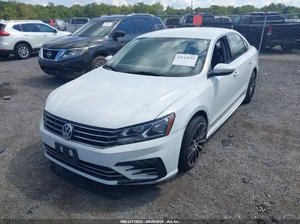 1VWAT7A31GC030661 2016 VOLKSWAGEN PASSAT - Image 2