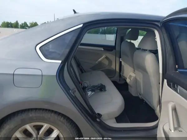 1VWAT7A31GC034984 2016 VOLKSWAGEN PASSAT - Image 8