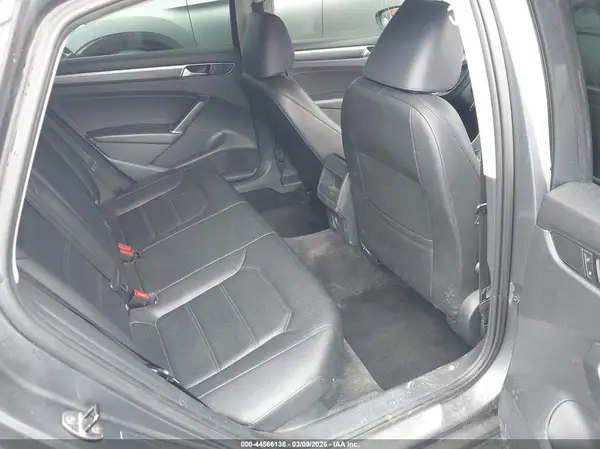 1VWAT7A31GC039716 2016 VOLKSWAGEN PASSAT - Image 8