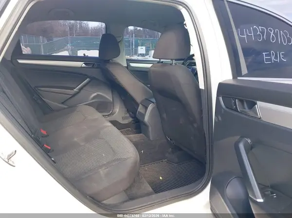 1VWAT7A31GC040087 2016 VOLKSWAGEN PASSAT - Image 8