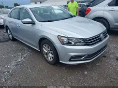 1VWAT7A31GC044804 2016 VOLKSWAGEN PASSAT