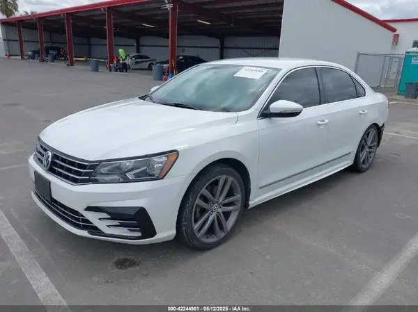 1VWAT7A31GC046374 2016 VOLKSWAGEN PASSAT - Image 2