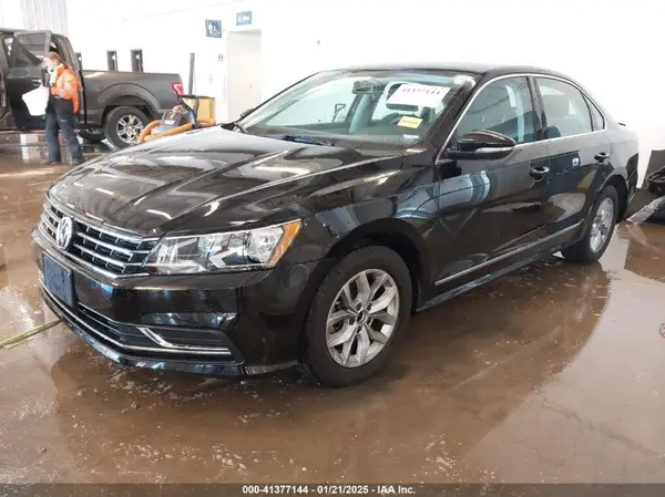 1VWAT7A31GC047380 2016 VOLKSWAGEN PASSAT - Image 2