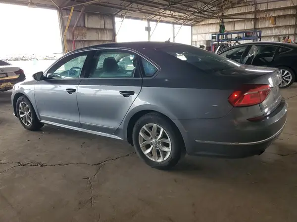 1VWAT7A31GC048755 2016 VOLKSWAGEN PASSAT - Image 2