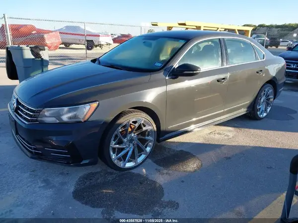 1VWAT7A31GC049548 2016 VOLKSWAGEN PASSAT - Image 2