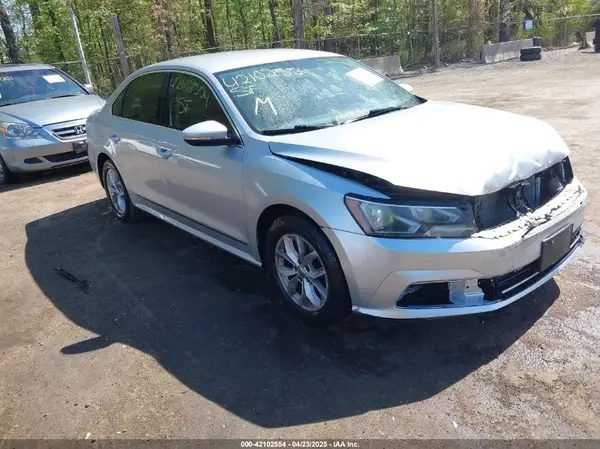 1VWAT7A31GC056435 2016 VOLKSWAGEN PASSAT - Image 1