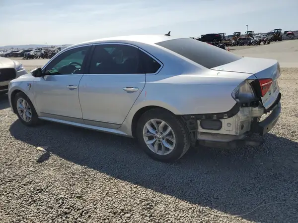 1VWAT7A31GC062185 2016 VOLKSWAGEN PASSAT - Image 2