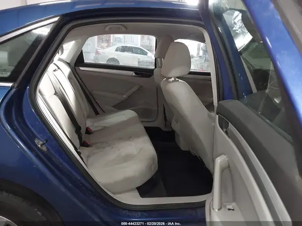 1VWAT7A31GC065815 2016 VOLKSWAGEN PASSAT - Image 8