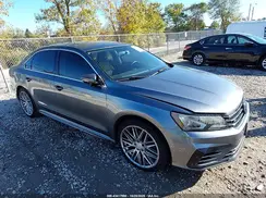 1VWAT7A31GC068701 2016 VOLKSWAGEN PASSAT