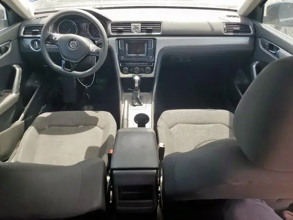 1VWAT7A31HC002957 2017 VOLKSWAGEN PASSAT - Image 8