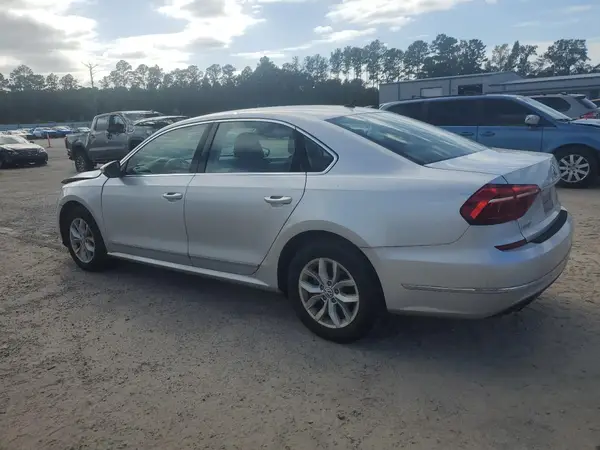 1VWAT7A31HC004580 2017 VOLKSWAGEN PASSAT - Image 2