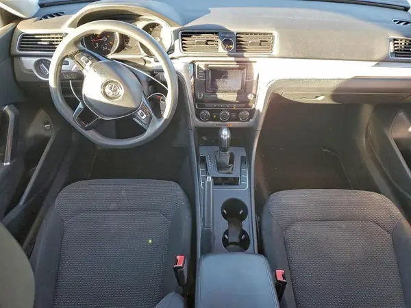 1VWAT7A31HC006538 2017 VOLKSWAGEN PASSAT - Image 8