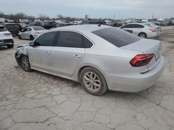 1VWAT7A31HC010024 2017 VOLKSWAGEN PASSAT - Image 2