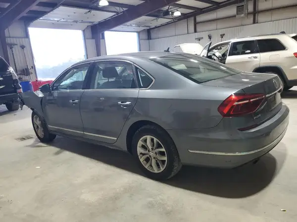 1VWAT7A31HC011089 2017 VOLKSWAGEN PASSAT - Image 2