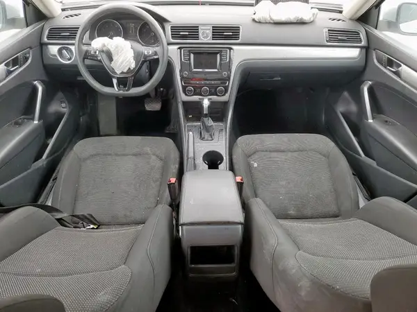 1VWAT7A31HC012758 2017 VOLKSWAGEN PASSAT - Image 8