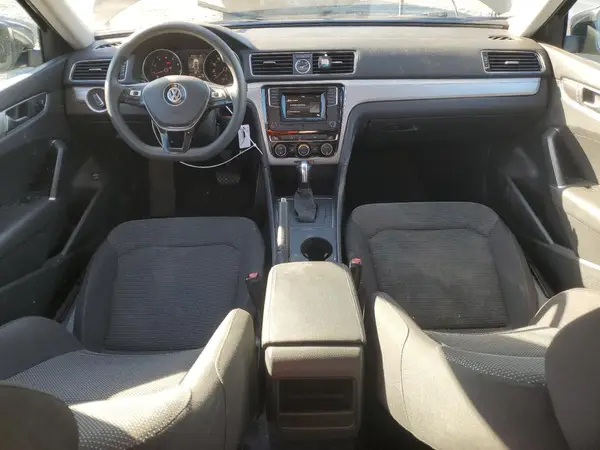 1VWAT7A31HC016633 2017 VOLKSWAGEN PASSAT - Image 8