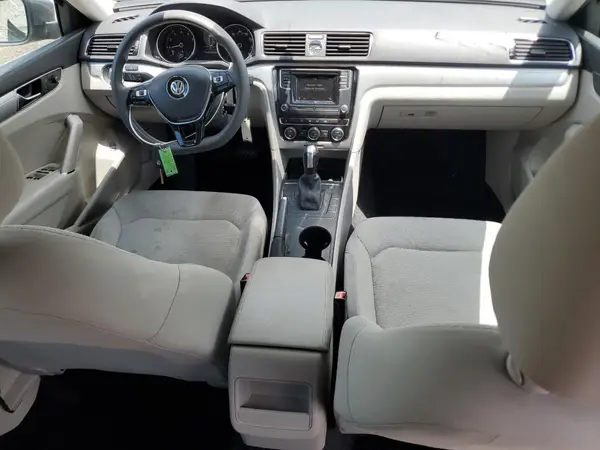 1VWAT7A31HC018575 2017 VOLKSWAGEN PASSAT - Image 8