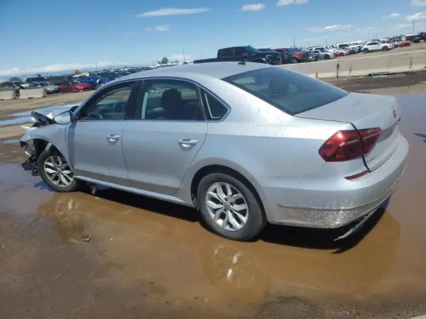 1VWAT7A31HC022304 2017 VOLKSWAGEN PASSAT - Image 2
