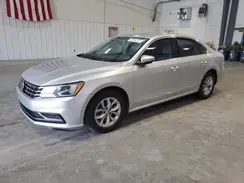 1VWAT7A31HC024781 2017 VOLKSWAGEN PASSAT