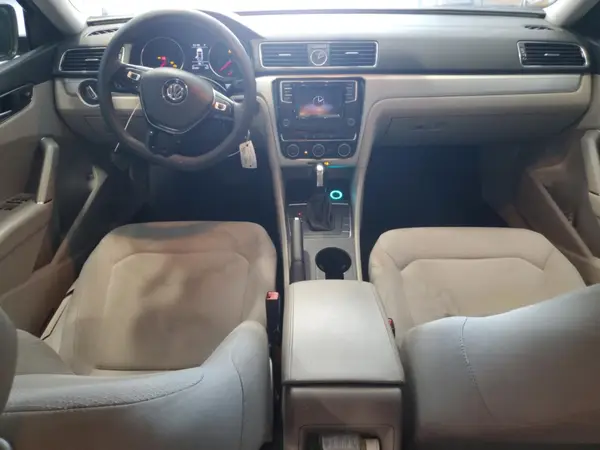 1VWAT7A31HC024781 2017 VOLKSWAGEN PASSAT - Image 8