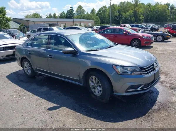 1VWAT7A31HC029219 2017 VOLKSWAGEN PASSAT - Image 1