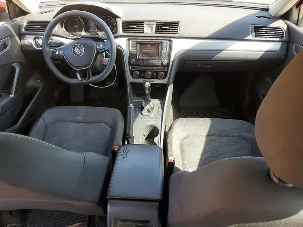 1VWAT7A31HC032119 2017 VOLKSWAGEN PASSAT - Image 8