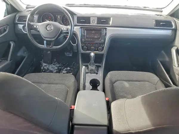 1VWAT7A31HC038910 2017 VOLKSWAGEN PASSAT - Image 8