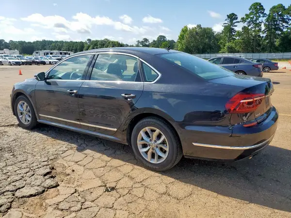 1VWAT7A31HC039975 2017 VOLKSWAGEN PASSAT - Image 2