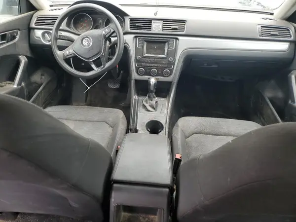 1VWAT7A31HC074807 2017 VOLKSWAGEN PASSAT - Image 8