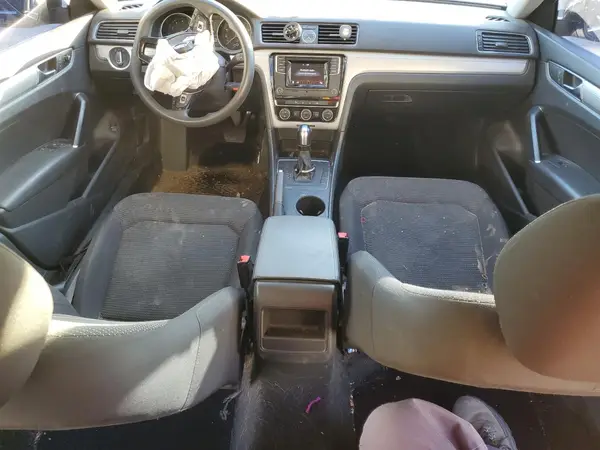 1VWAT7A31HC086052 2017 VOLKSWAGEN PASSAT - Image 8