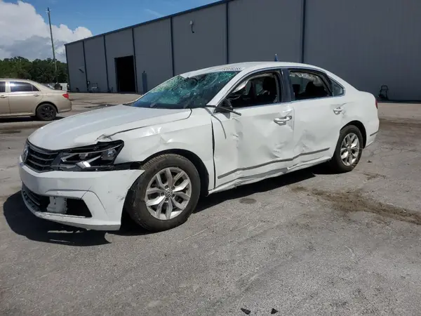 1VWAT7A32GC007258 2016 VOLKSWAGEN PASSAT - Image 1