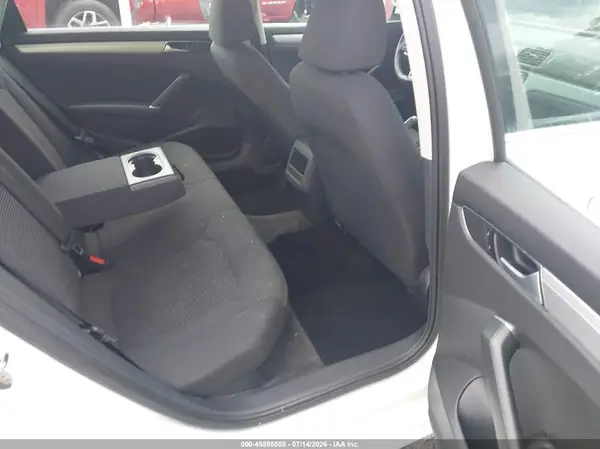 1VWAT7A32GC008765 2016 VOLKSWAGEN PASSAT - Image 8