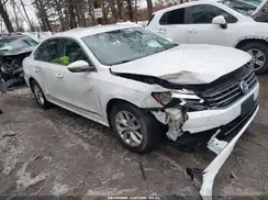 1VWAT7A32GC009947 2016 VOLKSWAGEN PASSAT