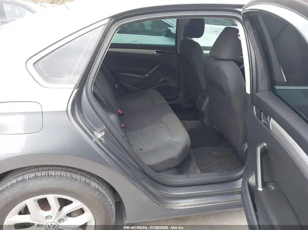 1VWAT7A32GC014159 2016 VOLKSWAGEN PASSAT - Image 8