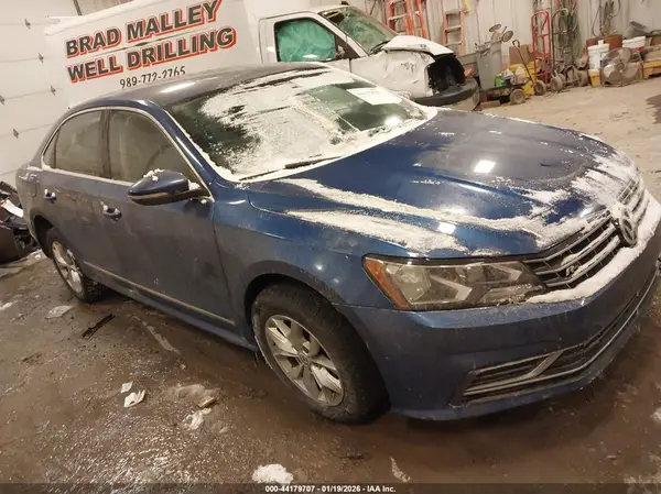 1VWAT7A32GC014890 2016 VOLKSWAGEN PASSAT - Image 1