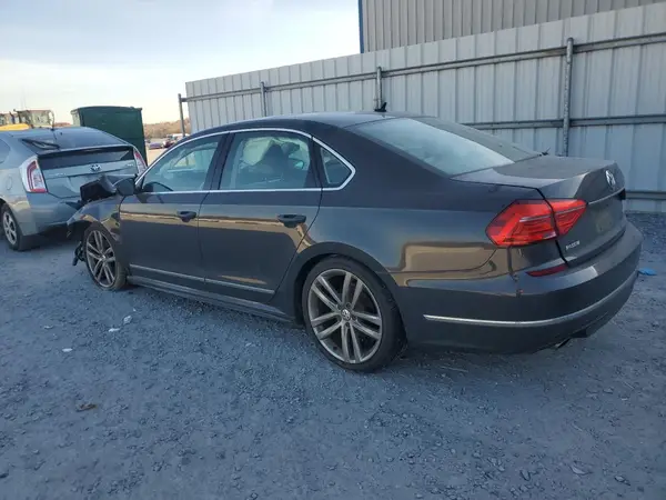 1VWAT7A32GC028918 2016 VOLKSWAGEN PASSAT - Image 2