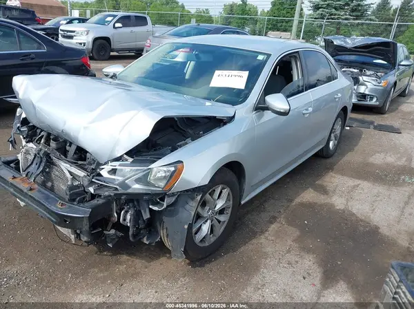 1VWAT7A32GC031690 2016 VOLKSWAGEN PASSAT - Image 2