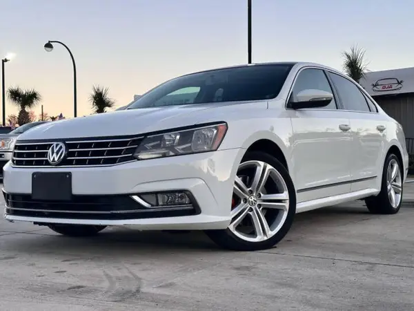 1VWAT7A32GC031XXX 2016 VOLKSWAGEN PASSAT - Image 2