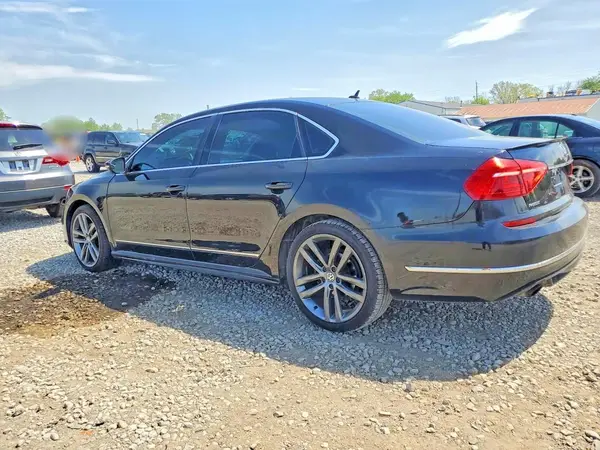 1VWAT7A32GC036341 2016 VOLKSWAGEN PASSAT - Image 2