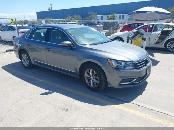 1VWAT7A32GC038090 2016 VOLKSWAGEN PASSAT - Image 1