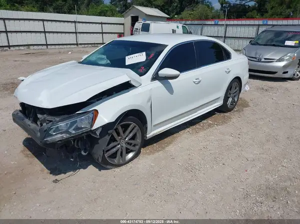 1VWAT7A32GC040468 2016 VOLKSWAGEN PASSAT - Image 2